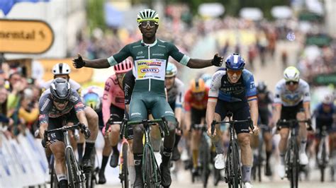 Tour De France Deuxi Me Victoire Pour L Rythr En Biniam Girmay Qui