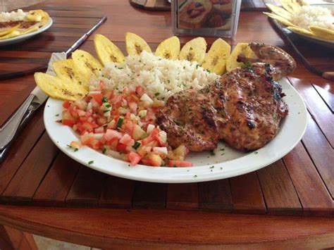 Pollo Asado Con Pico De Gallo Nicaraguan Food Food Meat