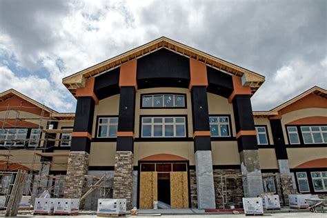 scenes fargos ascensus trust oversees   retirement