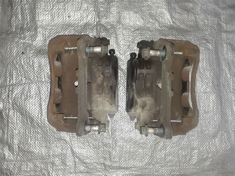 Jaguar Xj8 Xj8l Vanden Plas Front Brake Calipers 2004 2005 2006 2007 04 05 06 Ebay