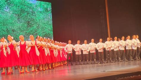 Igor Moiseyev Dance Ensemble Charms Spectators At First Sight Photo