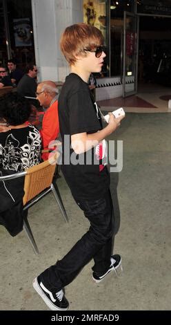 Exclusif Justin Bieber A Fait Une Promenade Sur Lincoln Road South