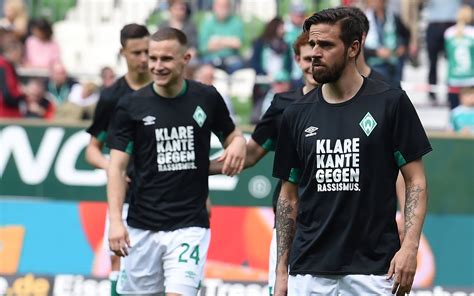 Bundesliga Werder Bremen Setzt Klares Zeichen Gegen Rassismus