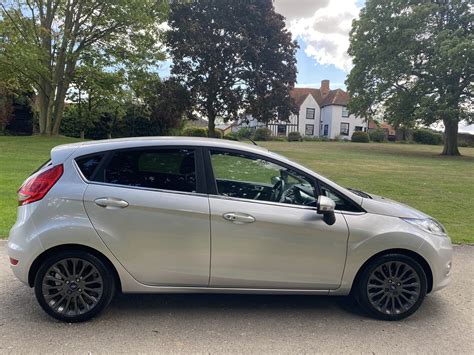 FORD FIESTA 1 6 TITANIUM AUTOMATIC FULL SERVICE HISTORY Copy PPVSL