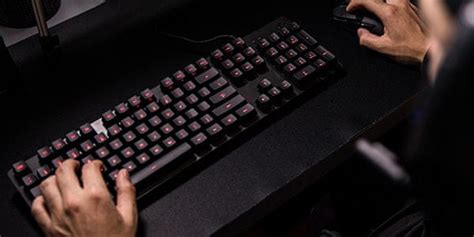 Logitech G Gaming Mehanska Tipkovnica Romer G Srebrna