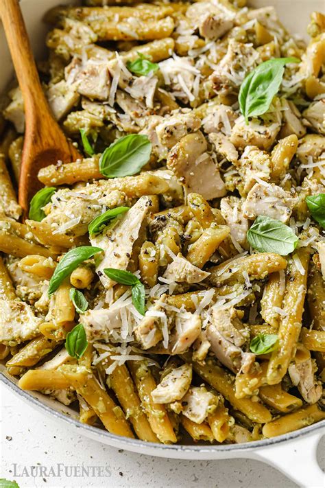 A Healthier One Pot Pesto Chicken Pasta Laura Fuentes