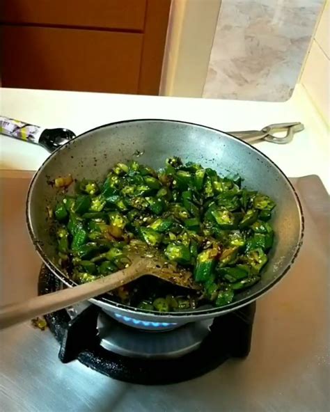 Bendakaya Palli Vepudu An Andhra Based Okra Fry Using Roasted Peanuts