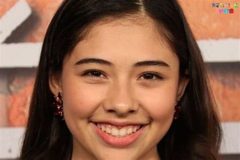 how to pronounce xochitl gomez
