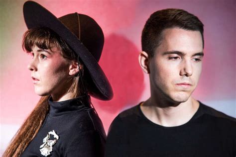 Purity Ring Ad Aprile Il Nuovo Album Ascolta “stardew” Deer Waves