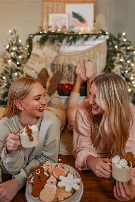 8 Holiday Photo Shoot Ideas The Blonde Scout Рождественские фотосессии Рождественская