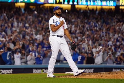 Former Dodgers Closer Kenley Jansen Braves Agree To Year M Contract