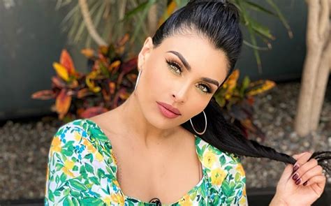 Kristal Silva Se Deja Ver Sin Maquillaje Antes De Ir A ‘survivor Fama