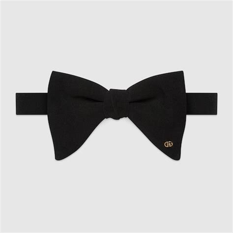 Silk crêpe bow tie in black | GUCCI® US