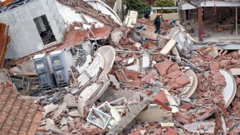 Derrumbe Del Hotel En Villa Gesell Hoy Comienzan Las Pericias Para