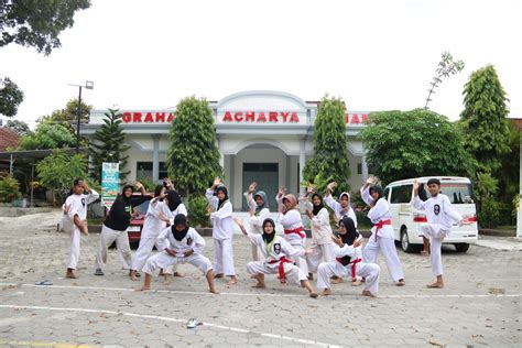 Perisai Diri Mesemwangi Raih Juara Umum Di Invitasi Pencak Silat Antar