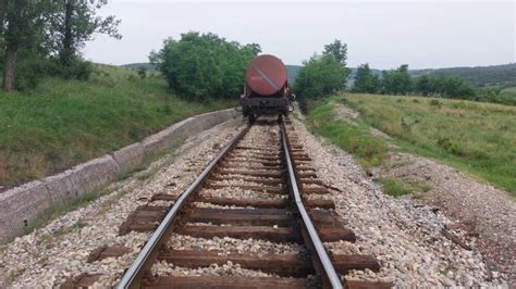 Voz Koji Je Prevozio Sumpornu Kiselinu Ispao Iz Ina U Blizini Bora