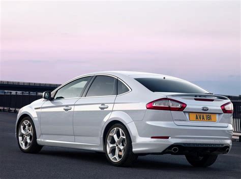 Ford Mondeo Hatchback Photos And Specs Photo Mondeo Hatchback Ford