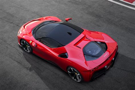 Ferrari executive confirms EV and plug-in hybrid models coming in the ...