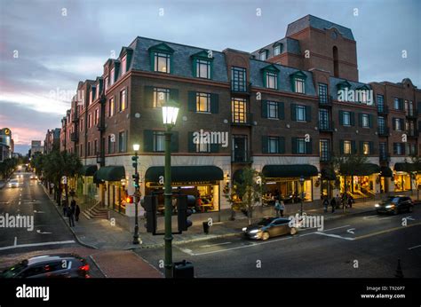 Downtown In Historic Charleston South Carolina Stock Photo Alamy