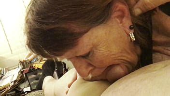 Abuelita carmen maestro de felación chupando pollas XVIDEOS