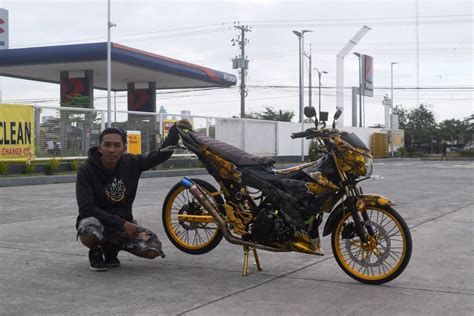 InsideRACING Skull And Chain Themed Suzuki Raider 150 Fi