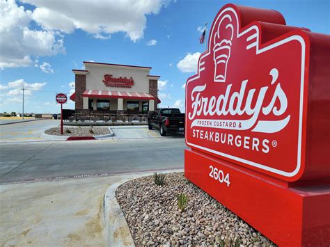 Laredo's Freddy's Frozen Custard & Steakburgers opening this week