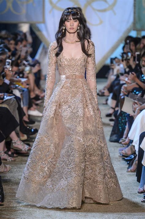 Défilé Elie Saab Automne Hiver 2017 2018 Couture