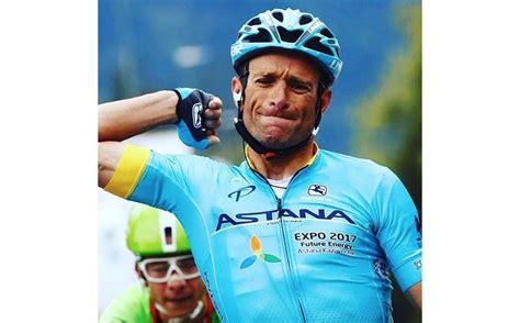 Photo Michele Scarponi Photo Instagram Apr S L Arriv E Du Tour Des