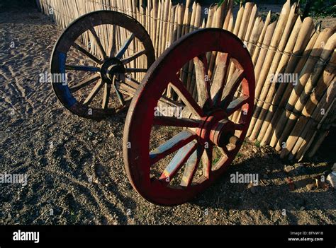 Bullock cart wheels hi-res stock photography and images - Alamy