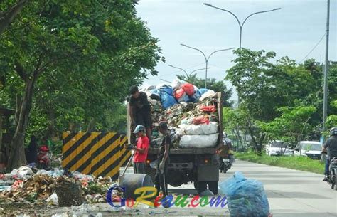 Goriau Lelang Angkutan Sampah Pekanbaru Rp Miliar Dibuka