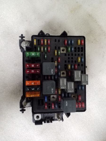 2002 Gmc Yukon Denali Xl 1500 Awd Fuse Box Diagrams