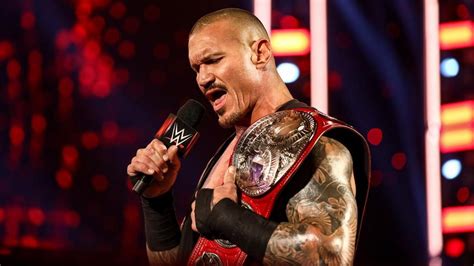 Randy Orton Leads Wwe Raw Crowd In Singing Happy Birthday To His