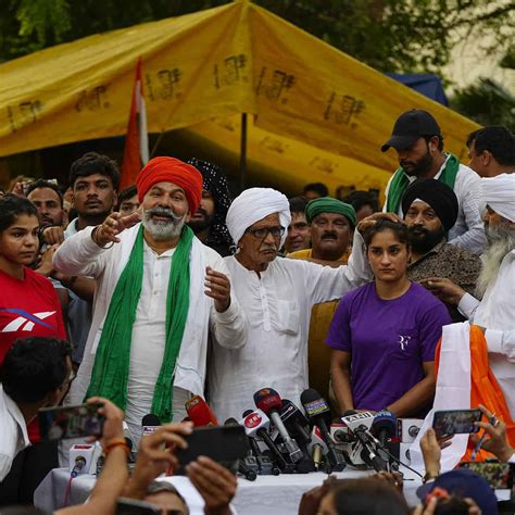 Farmers Break Through Barricades To Join Wrestlers Protest In Delhi