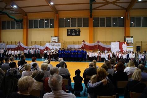 Koncert z okazji Święta Niepodległości Szkoła Podstawowa im Jana