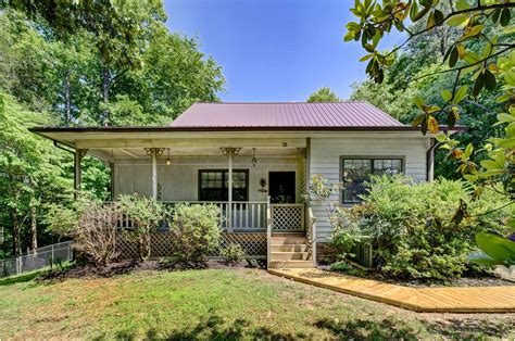 1898 Park Ln, Andersonville, TN 37705 | MLS# 1081739 | Redfin