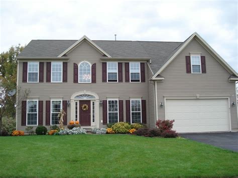 Front Door Colors For Beige House With Burgundy Shutters Mercy Microblog Diaporama