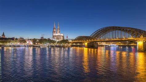 "Cologne Skyline" Images – Browse 157 Stock Photos, Vectors, and Video ...