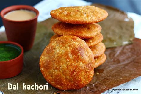 dal-kachori - Jeyashri's Kitchen