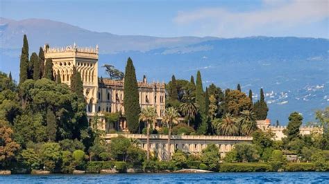 Isola Del Garda E Villa Cavazza Un Gioiello Verde In Mezzo Al Lago Di