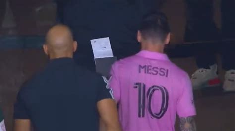 Video Lionel Messi Se Fue Al Vestuario Tras La LesiÓn Acompañado De Su Guardaespaldas Tn