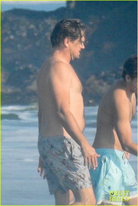 Photo Leonardo Dicaprio At Beach With Emile Hirsch Photo