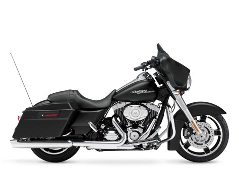 Harley Davidson Street Glide Price, Specs, Images, Mileage and Colours