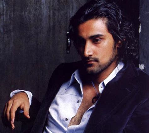 7 Amazing Pix Of Kunal Kapoor | Bollywood latest, actress, actors ...