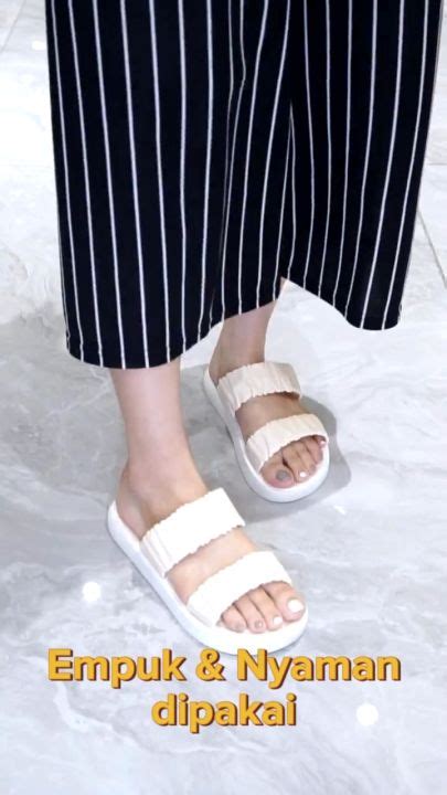 Sharkwin Sendal Slop Pvc Sandal Jalan Santai Casual Wanita Korea Slip