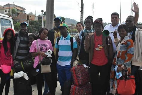 Portugal 106 peregrinos angolanos e cabo verdianos estão