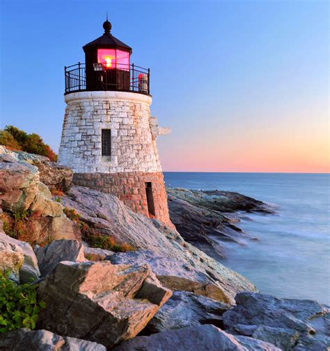 Castle Hill Lighthouse Jigsaw Puzzle