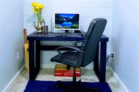 How To Build An Easy DIY Computer Desk Under $50