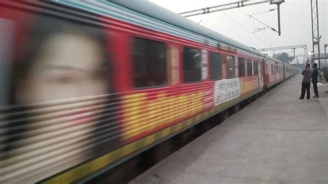 2016702 0 Advertising Banner On Asr Shatabdi 12030 Amritsar