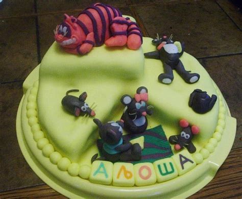 Cat And Mice Decorated Cake By Ana Cakesdecor