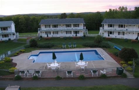 Gavin's Irish Country Inn (East Durham, NY) - Resort Reviews ...